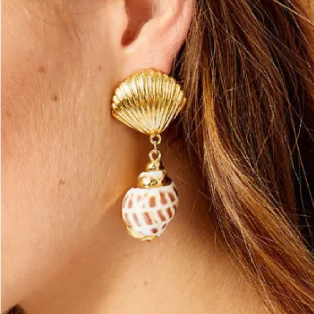 Shell Search Earrings